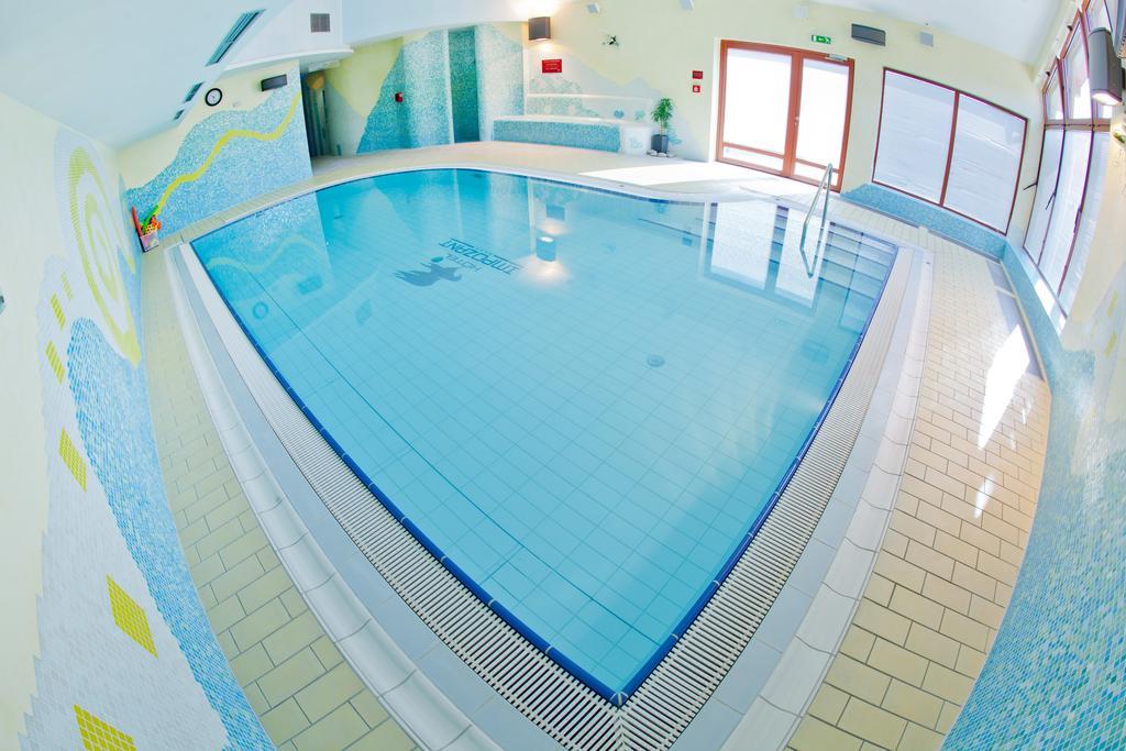 Hotel Impozant Valča 外观 照片