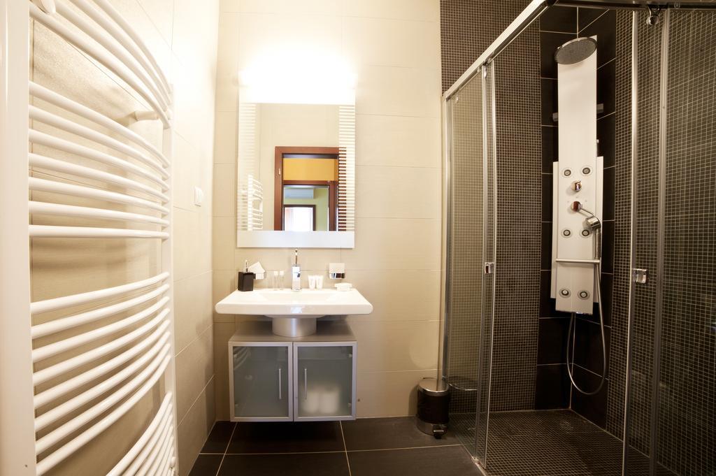 Hotel Impozant Valča 外观 照片