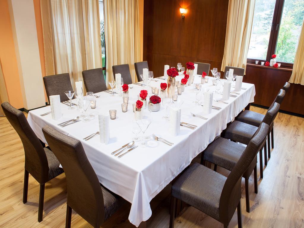 Hotel Impozant Valča 外观 照片